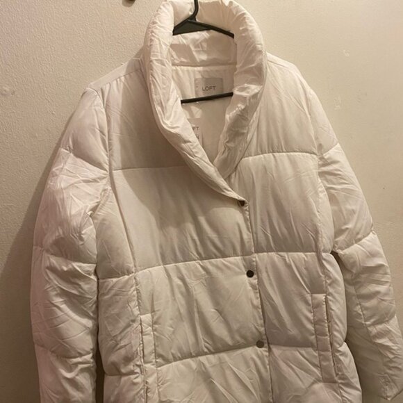 NWT LOFT Puffer Coat in WHITE - Picture 3 of 5